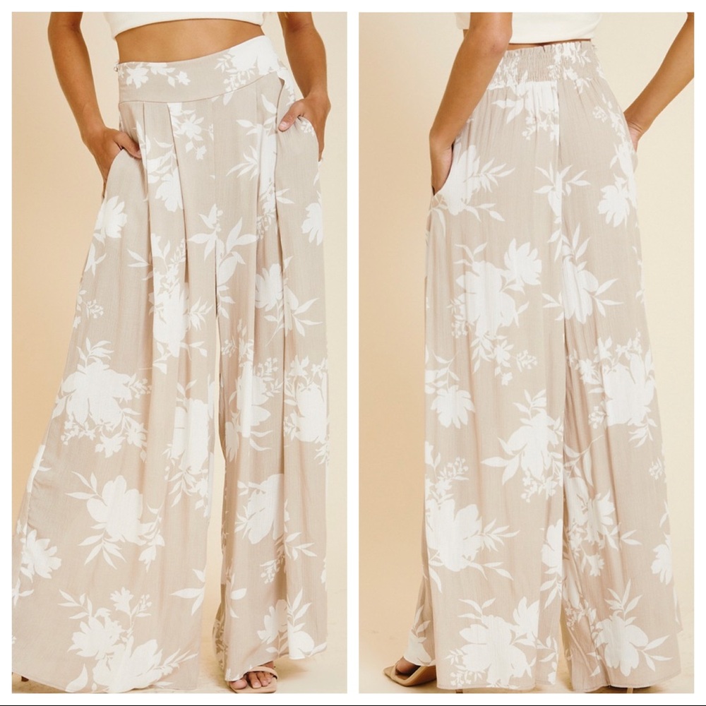 Boho Chic Floral print Extra Wide Leg Fabulous Pants - Picture 3 of 4